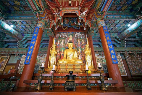 Buddha figure in the prayer hall