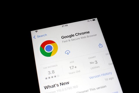Detailed view of a smartphone with Google Chrome App in the iPhone App Store