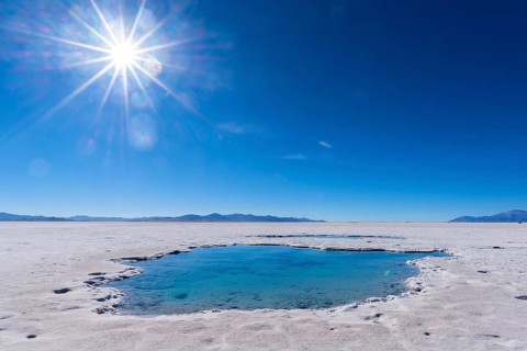 800 sq km salt desert Salinas Grandes