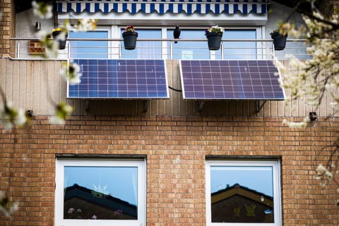 Balcony power plant on a detached house in Monheim am Rhein