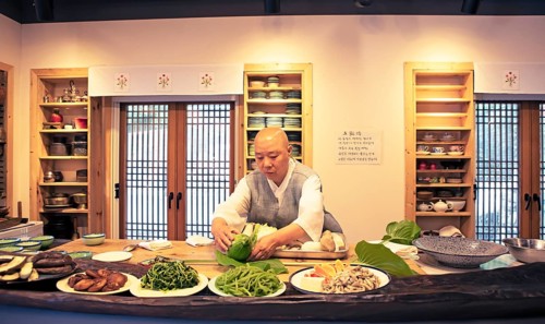 Netflix star cooking nun Jeong Kwan