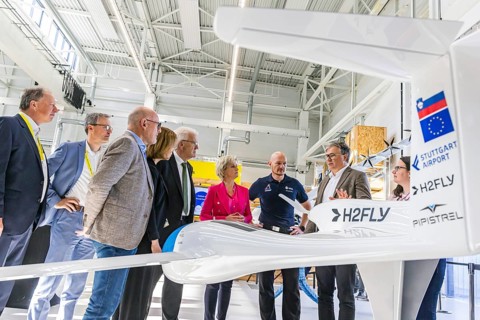 Launch event of the aerospace strategy THE Aerospace LAeND of the State of Baden-Wuerttemberg. from left Univ.-Prof. Dr.-Ing. Wolfram Ressel