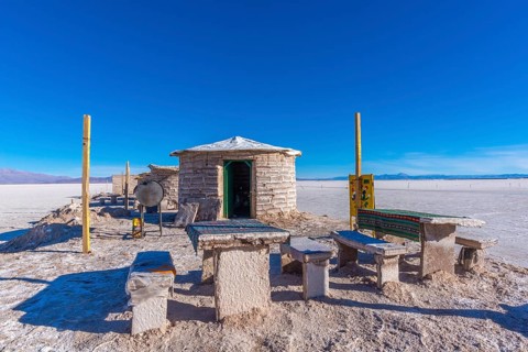 800 sq km salt desert Salinas Grandes