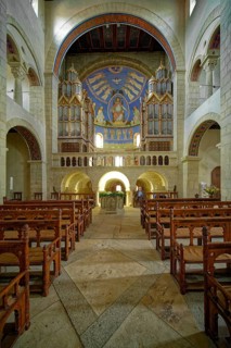 Organ and the painting of the west apse