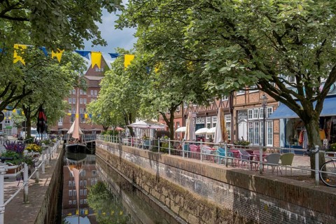 Fleth inner-city watercourse
