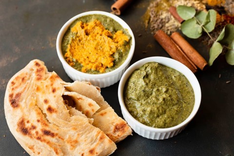 Close up chutney indian recepie with pita