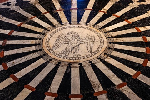 The cathedral floor with valuable inlays