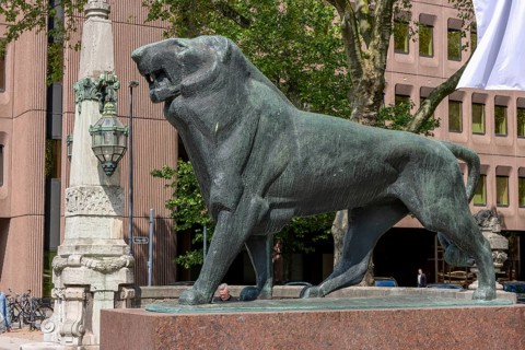 Bronze statues of the Bergischer Loewen by Philipp Hart
