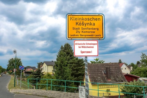 Place-name sign at the Senftenberg district of Kleinkoschen