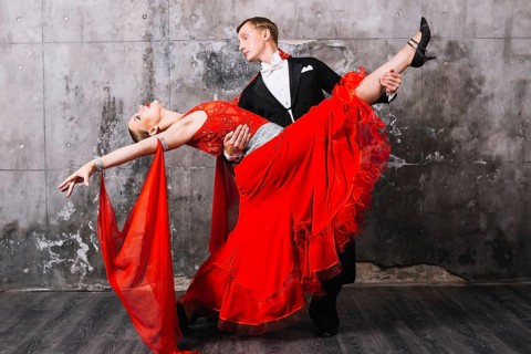 Man holding woman during dance