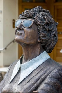 A head of the bronze sculpture Persil remains Persil by Guido Messer