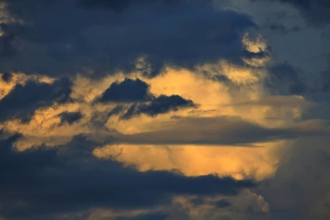 This cloud formation is a collection of