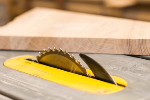 Circular sharp saw wooden table