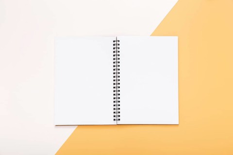 Stationery elements with empty opened notepad