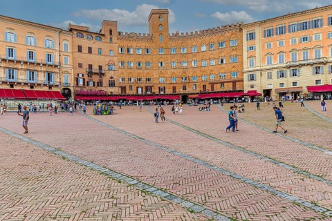 Piazza del Campo with its reddish-brown brick pavement