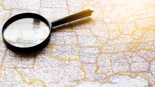 United states america map with magnifying glass