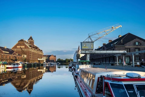 Historic buildings and facilities in Westhafen