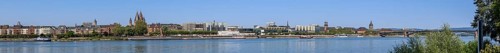 Panoramic photo of the Rhine with Mainz and Theodor Heuss Bridge