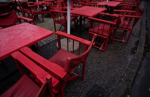 Cafe de la Place in the rain