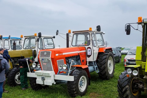 Tractor Pulling