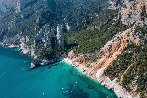 Cala Goloritze with the rock needle L'Aguglia