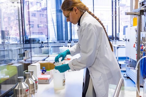 Fraunhofer Institute for Cell Therapy and Immunology IZI