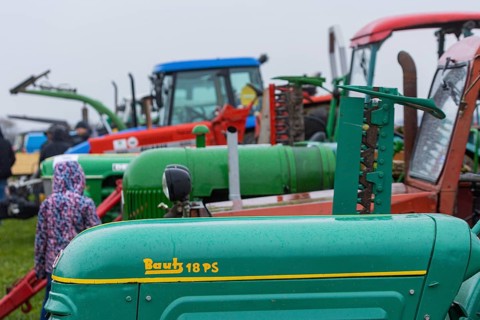 Tractor Pulling