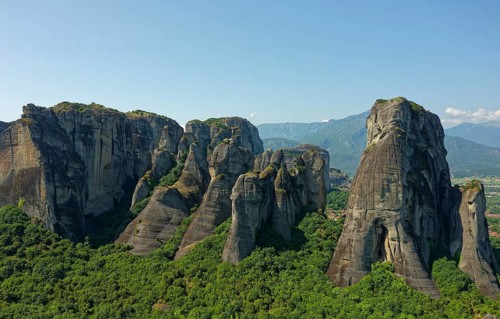 The sandstone cliffs of Meteora above Kastraki and the Pinios Valley. Kalambaka