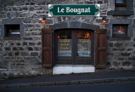 Restaurant Le Bougnat with regional specialities