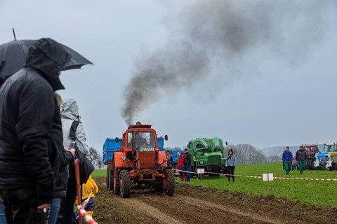 Tractor Pulling