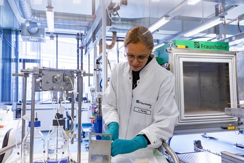 Fraunhofer Institute for Cell Therapy and Immunology IZI