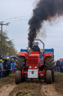 Tractor Pulling