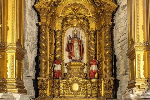 Altar detail in the Se do Porto Cathedral