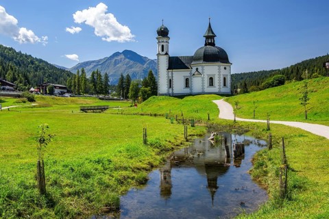 Seekirchl on the high plateau with Hocheder 2796m
