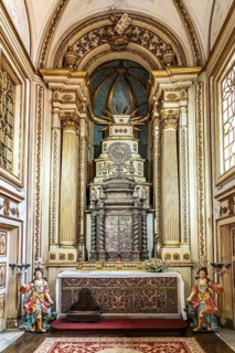 Altar of the church Igreja de Nossa Senhora da Oliveira