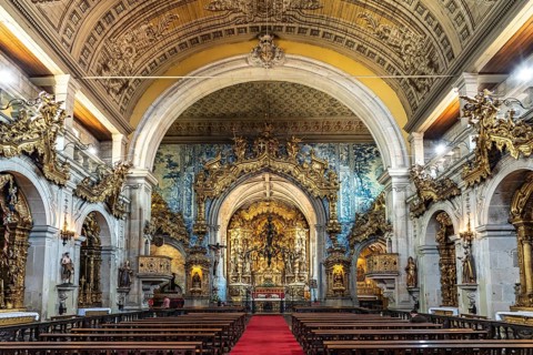 Interior of the church Igreja de Sao Francisco
