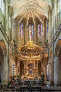 Interior of the Saint-Sauveur Basilica in Dinan