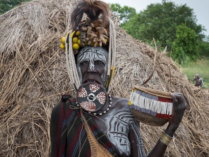 Woman of the Mursi tribe with lip plate