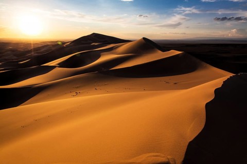 Hongor Dunes