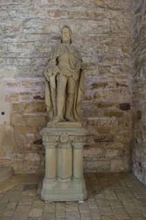 Statue