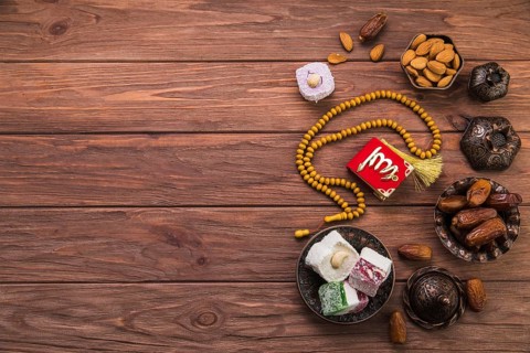 Turkish delight with dates fruit beads