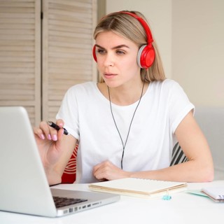 Online remote courses student paying attention