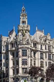 Architecture on Avenida dos Aliados