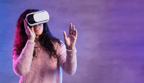 New tech virtual reality headset copy space