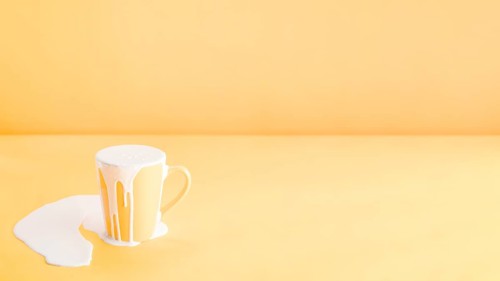Filling too much milk into mug