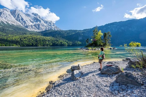 Tourist at the Eibsee lake