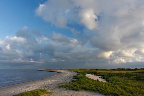 View from the radar tower of the island of Minsener Oog onto the eastern beach