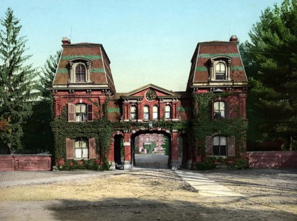 Entrance to Vassar College