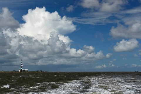 Radar tower on the island of Minsener Oog