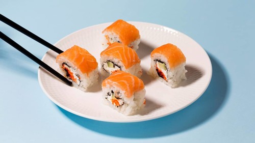 Plate with sushi rolls